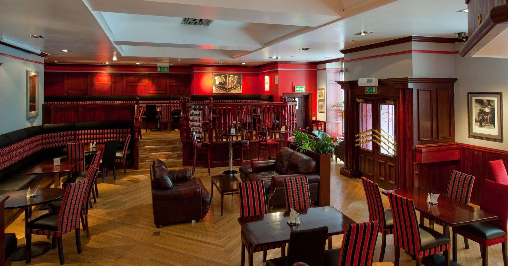 Aberdeen Douglas Hotel Restaurant photo